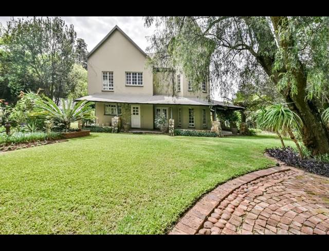 4 BEDROOM HOUSE FOR SALE IN IRENE GLEN